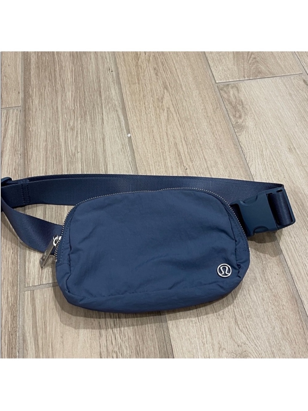 OG Lululemon Everywhere Belt Bag 1L Code Blue - Picture 6 of 13